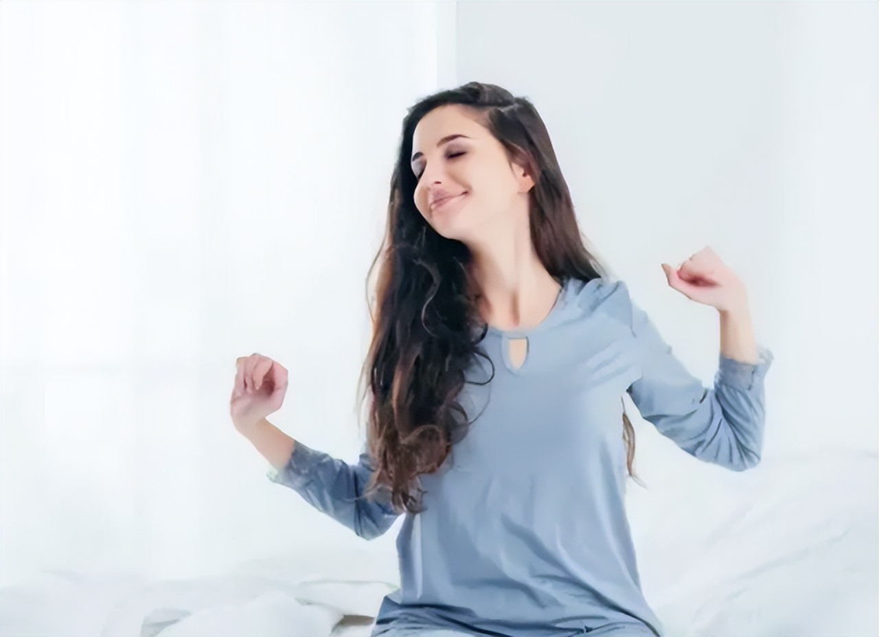 女性每天服用一片叶酸有什么好处,更年期女性能长期吃叶酸和钙片吗