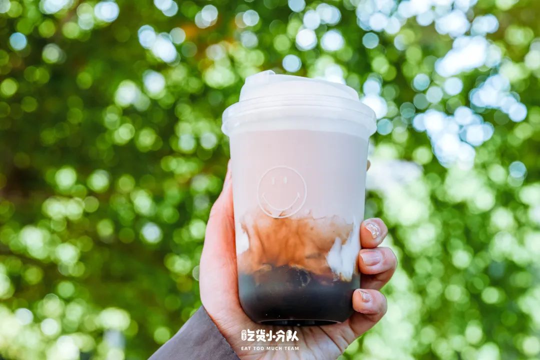 全球首家笑脸奶茶，来朝悦了