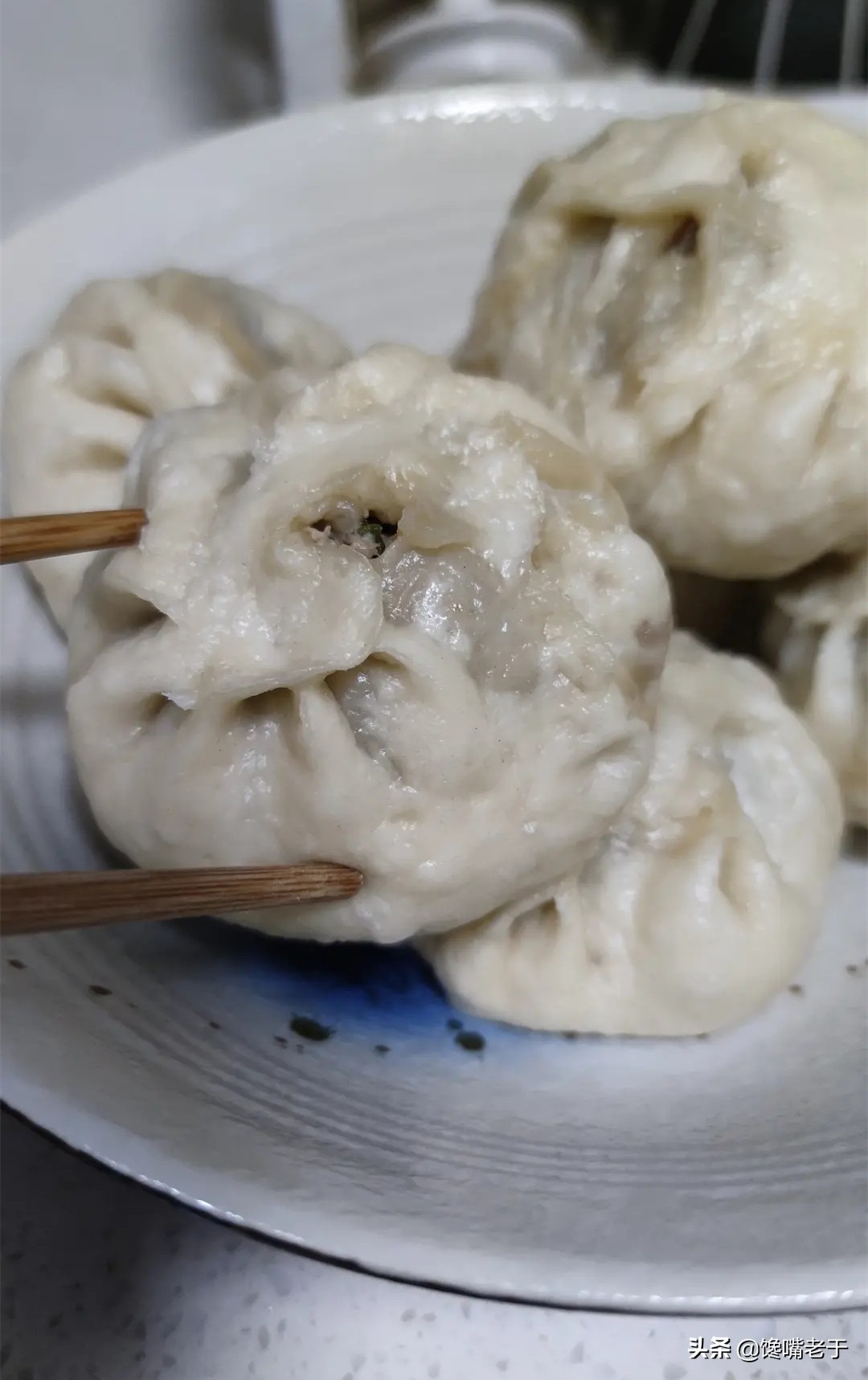 做包子发面死面怎么办,蒸包子出现塌皮和死面啥原因