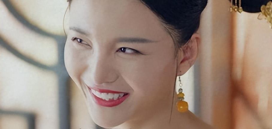 手撕*袜丝**,筷子夹胸,这些辣眼睛的镜头,实在是让人忍无可忍