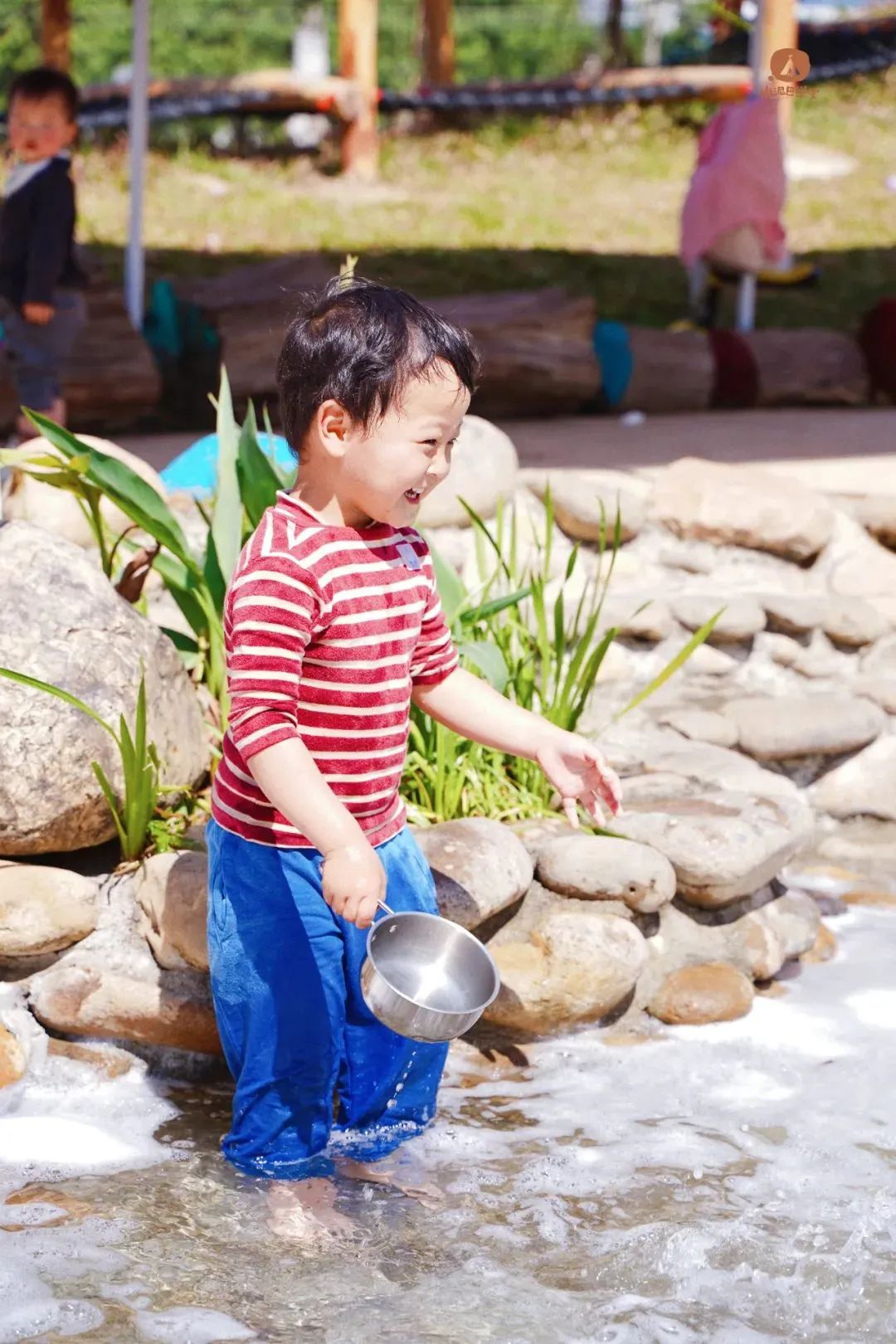 小宝宝一般几岁上幼托班好,孩子上托班给家长一点轻松的时光