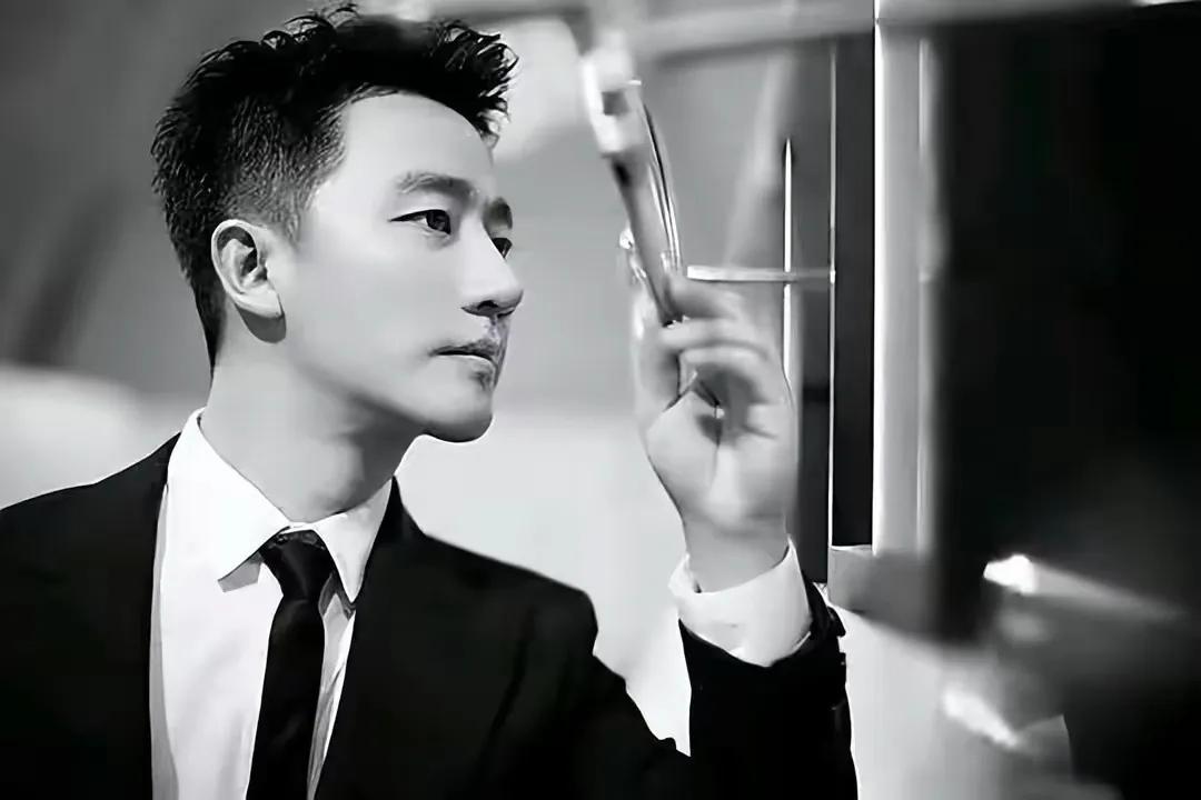 十大迷人小眼男星，一个比一个帅气，论样貌肖央第五，张若昀第二