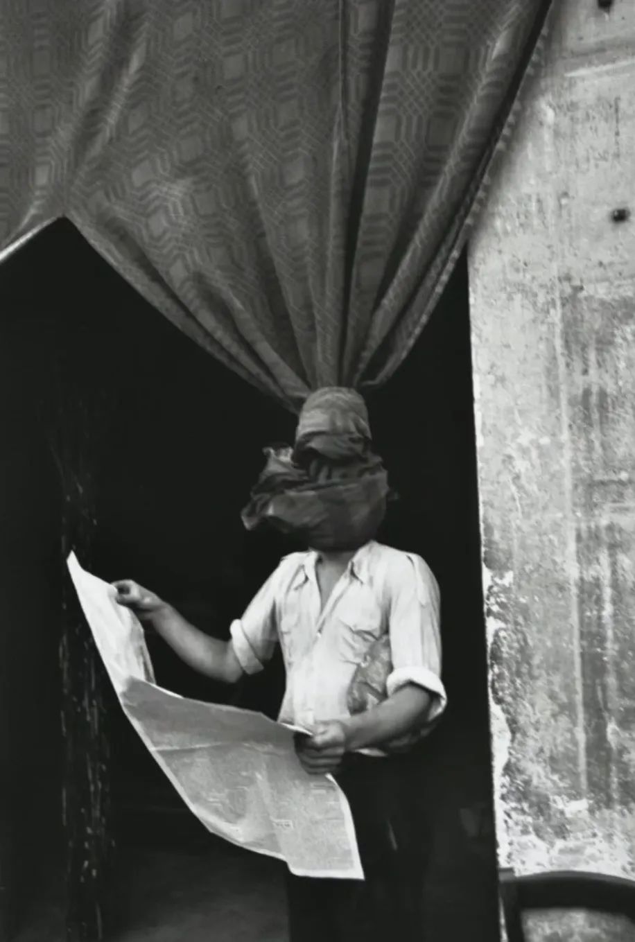 布列松摄影大师震撼作品,摄影大师布列松构图