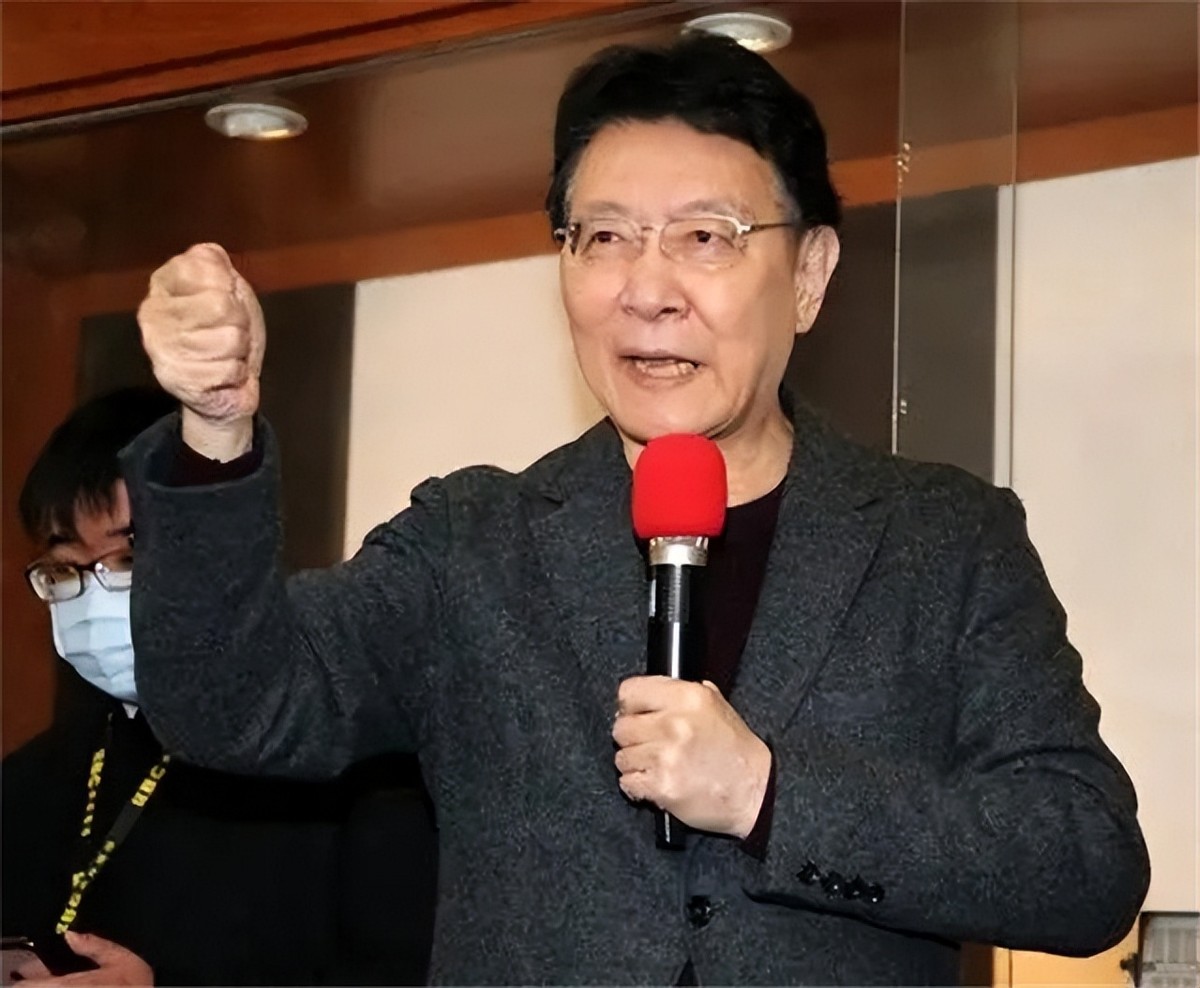 揭开赵少康和*智英黎**勾结的历史，赵少康之子是*智英黎**的得意门生