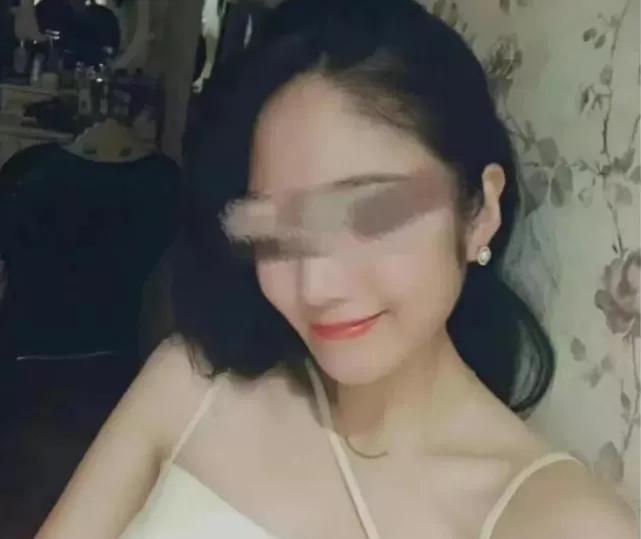 某大学地下停车场29分钏、老板娘8分25秒不雅视频流出