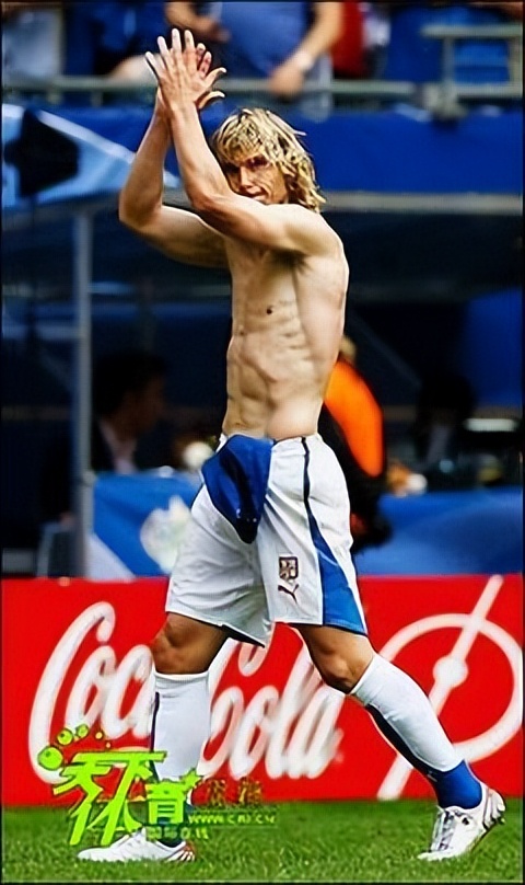 捷克重炮球员,捷克球星内德维德