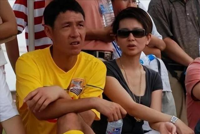 黎兵妻子甘萍现状,甘萍与黎兵现居成都吗