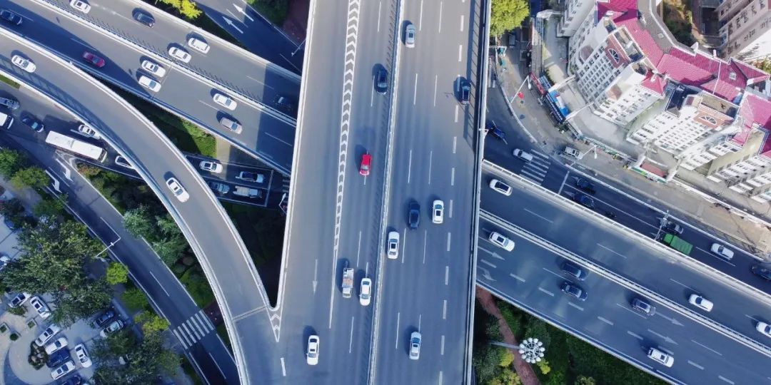 *会两**时刻丨踏上新征程!这一年,青岛的破题与*局破**