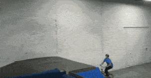 千万不要轻易穿抹胸吃火锅！: