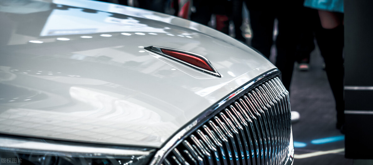 表兄的国足国车情怀：国足在家看世界杯，但国车极氪X却走出世界