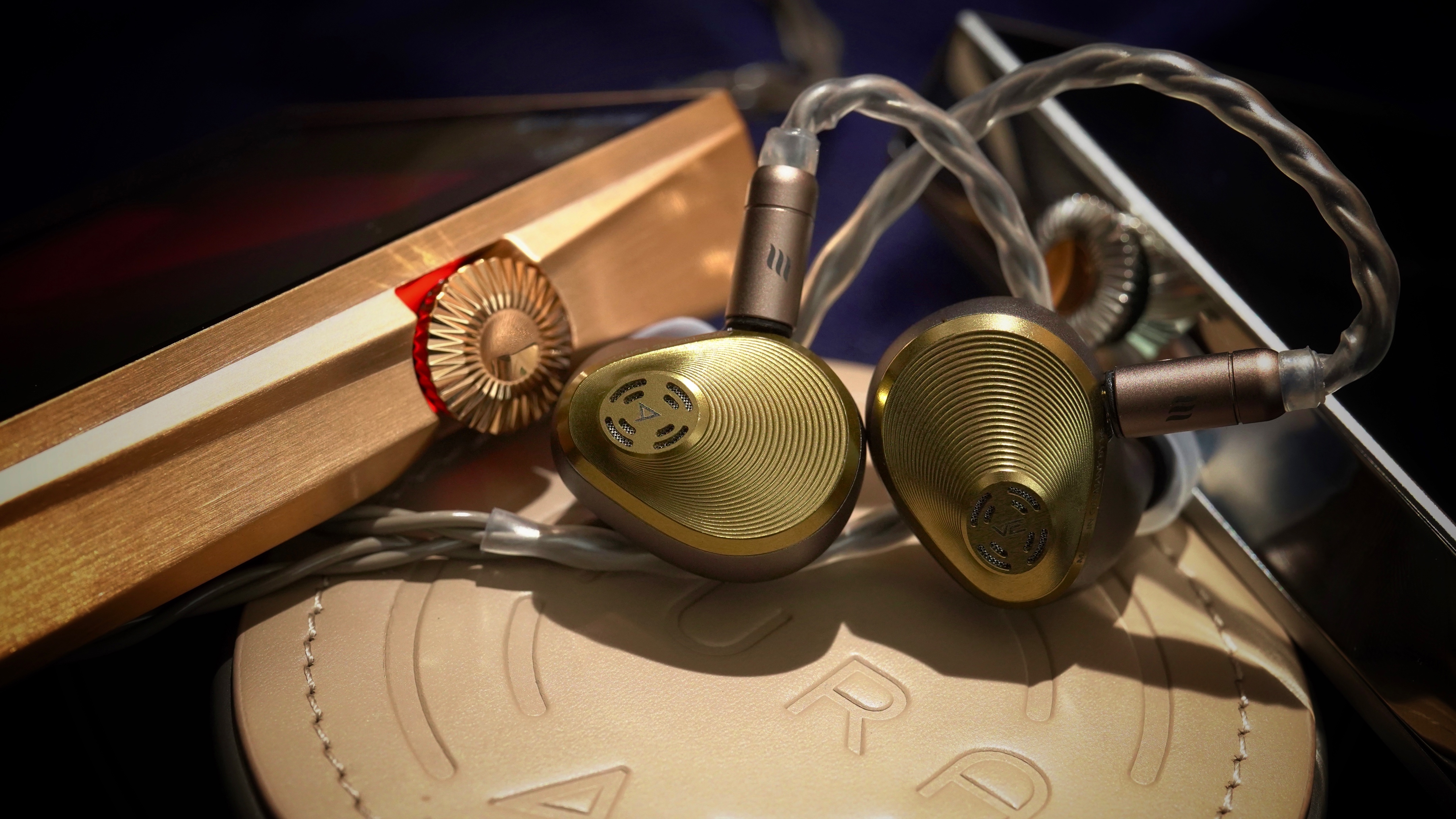 仅售三万罕见非典型旗舰德国耳机：AstellKernAURA深度剖析报告