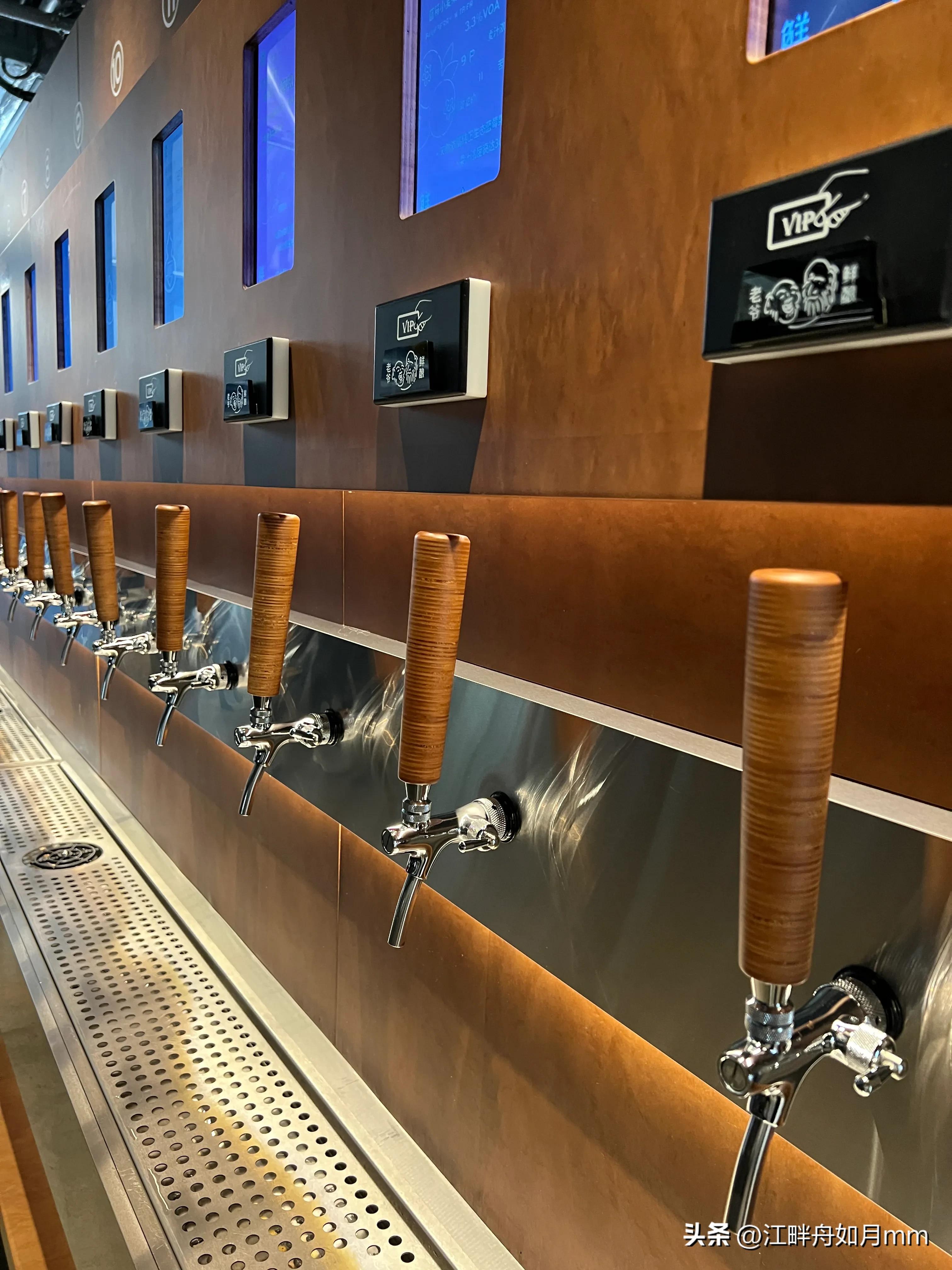 计划没有变化快，我妈突然腰腿疼、头晕不能翻身，29号中午住院了