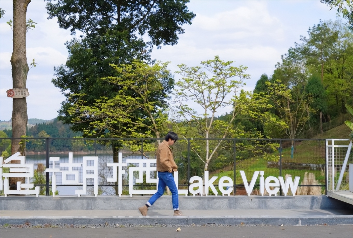 成都周边古镇一日游推荐秋冬季,成都1-2天短途旅游推荐古镇