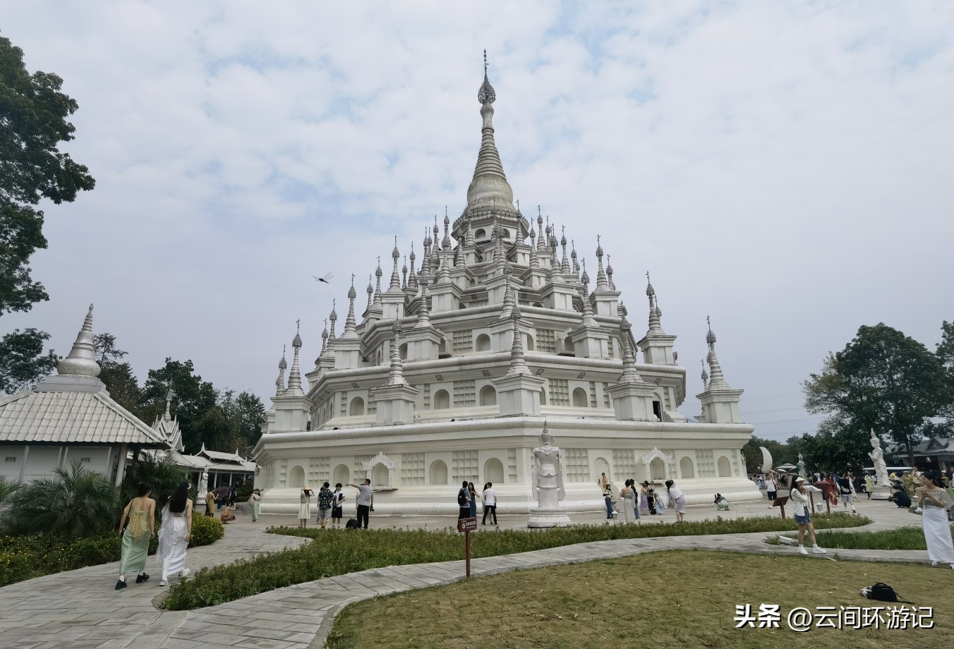 缇庝附寰峰畯娴极涔嬫梾,婕父寰峰畯