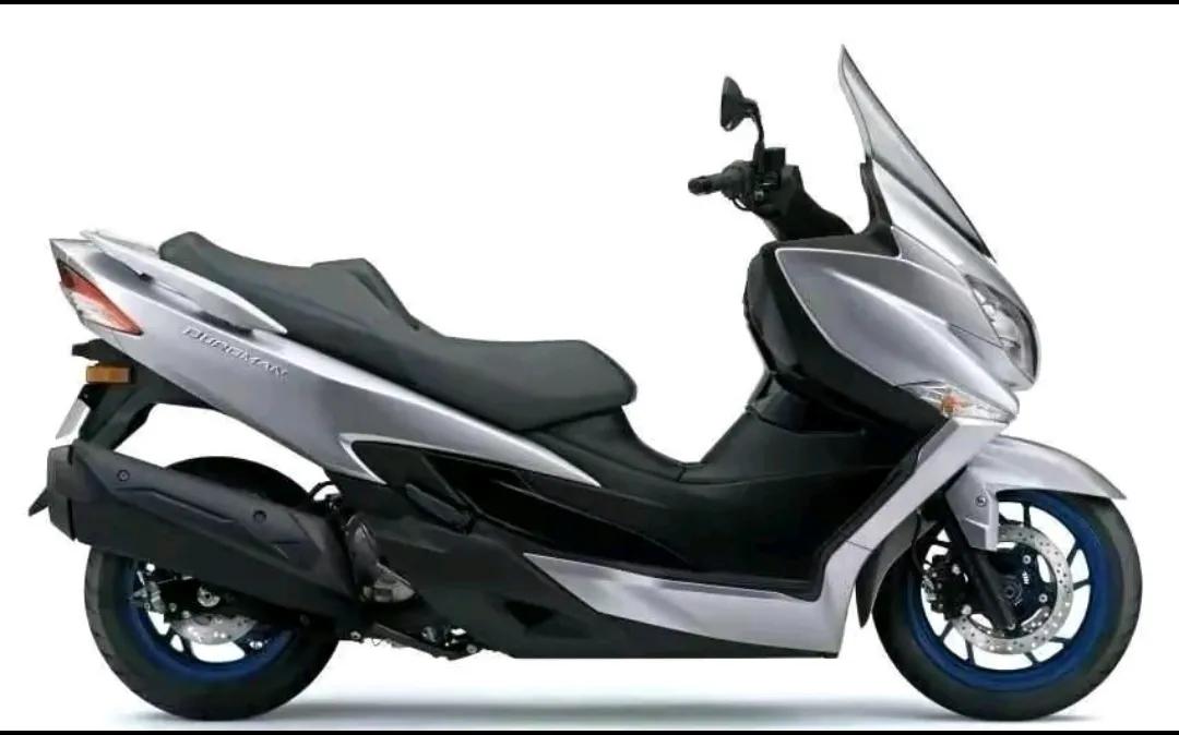 有点不思进取的踏板，铃木“汉堡人”400