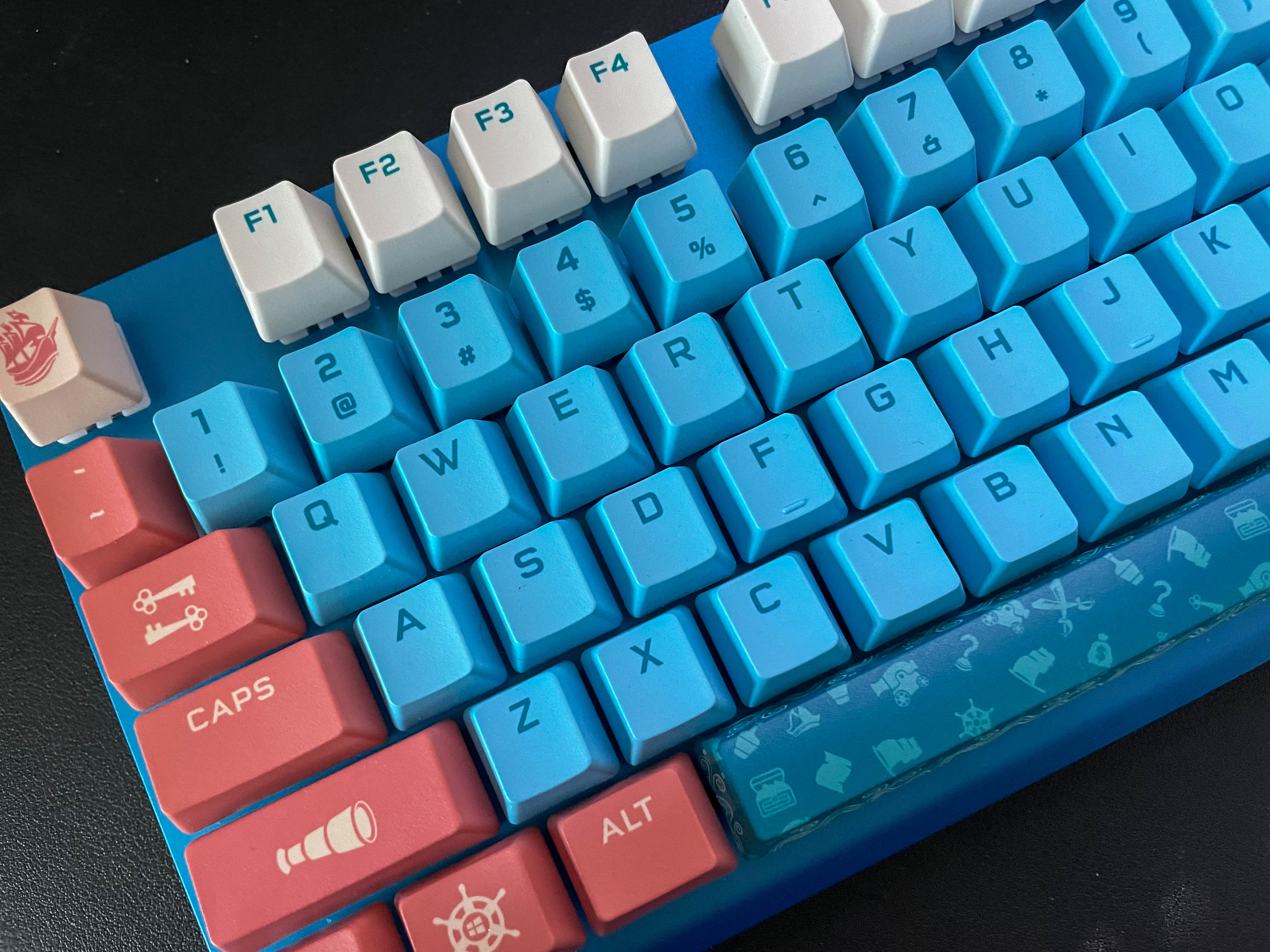 海盗船键盘评价,海盗船惩戒者键盘测评