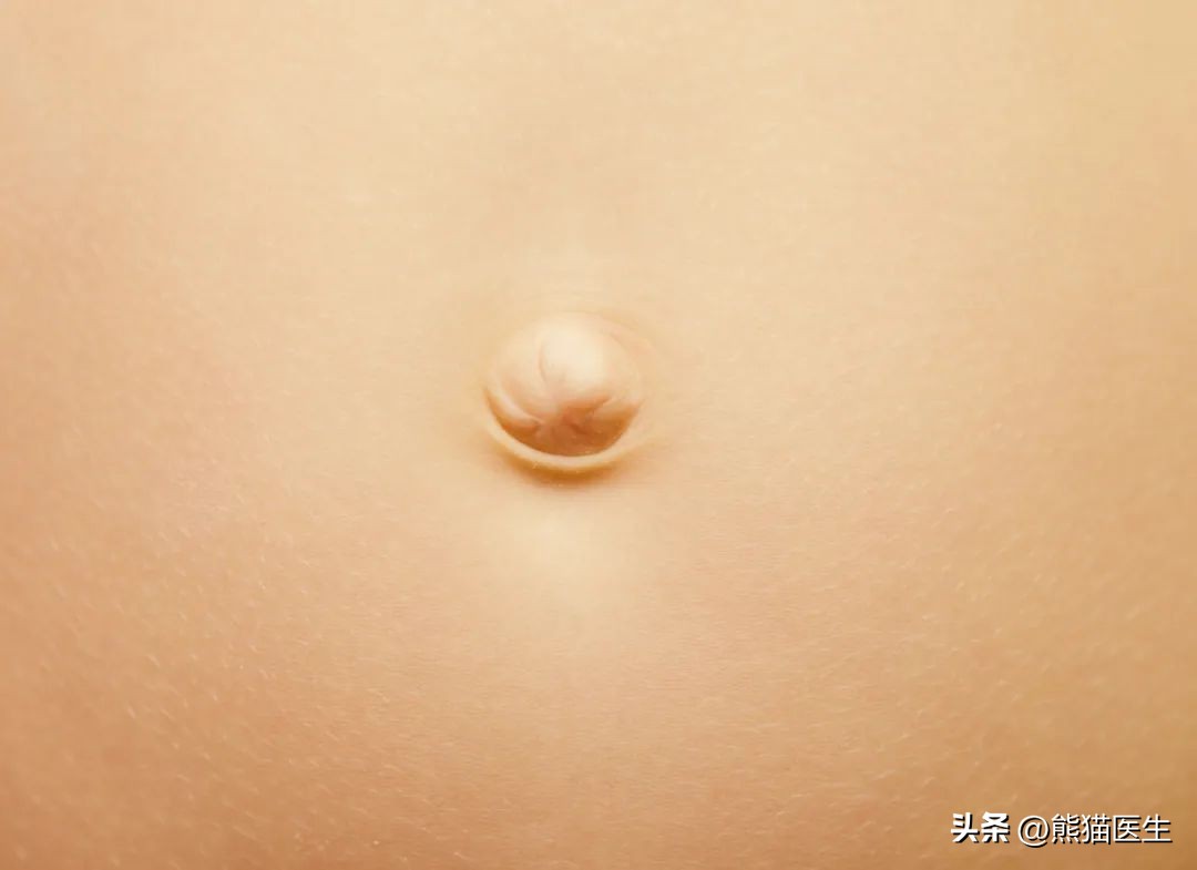 热天睡觉要盖肚子吗,天热也要盖棉被睡什么原因