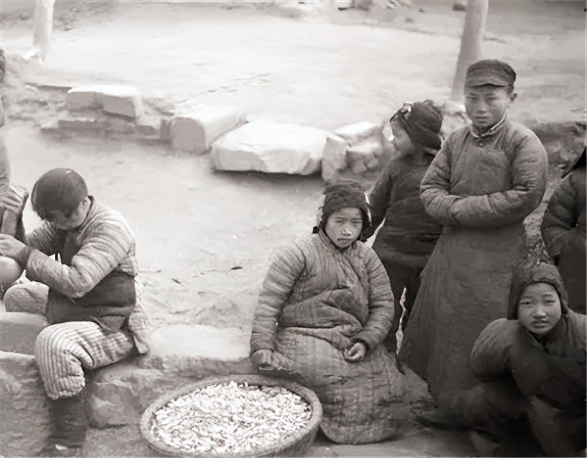 故事：饥饿究竟有多可怕：看看1942年河南大饥荒，比电影更加残酷