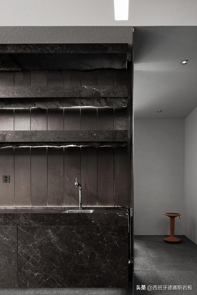 德赛斯西安办公室：极简工业风，感受纯粹