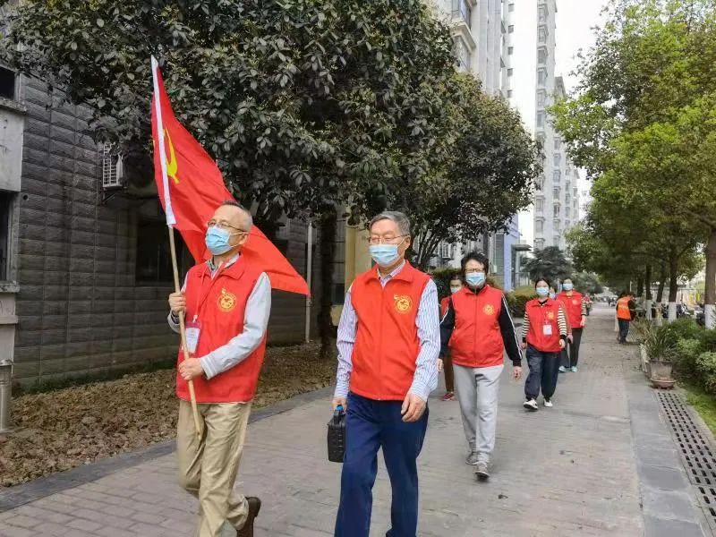 为了万家灯火，他们坚守一道道关口