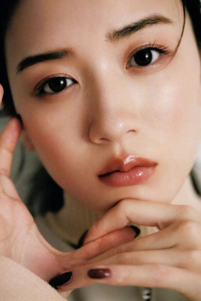 初秋氛围感枫糖棕色系妆容,秋冬焦糖暖栗妆