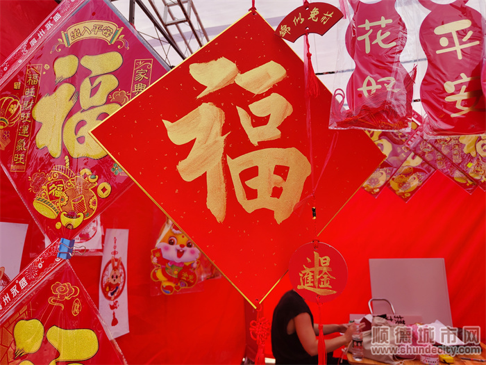 【视频】逛花街、买靓花、叹美食，容桂时光花市约定你！