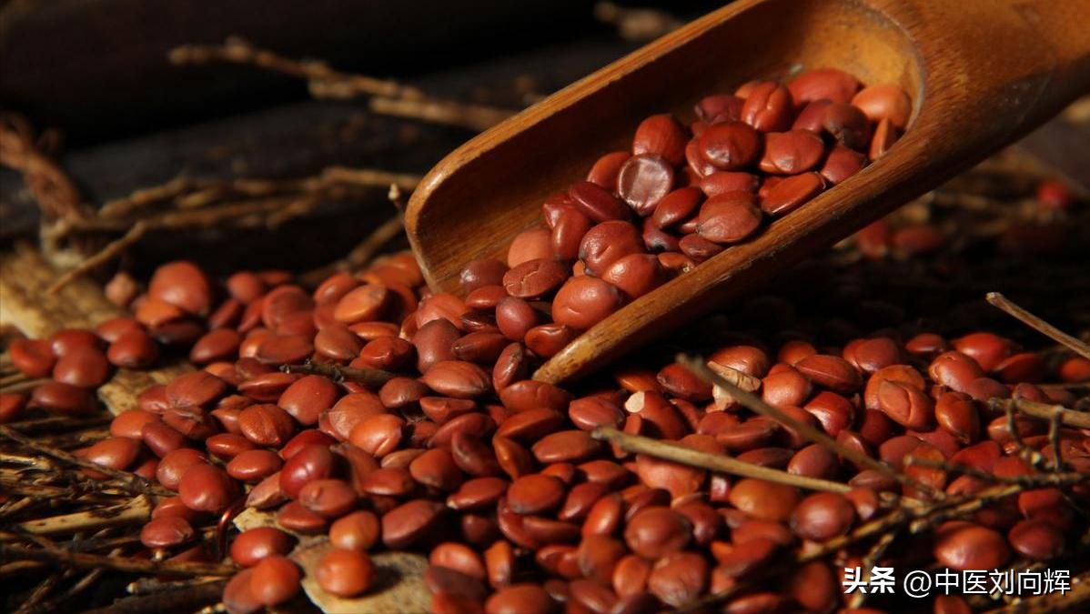 白芍补肝的食疗药膳,白芍养肝配方