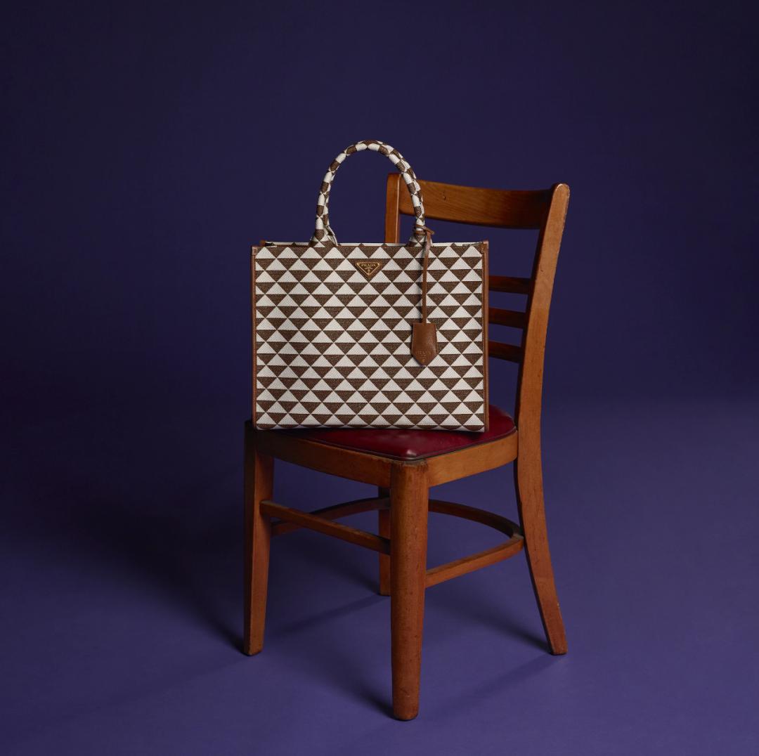 三星长公主、杨紫琼都爱背大包,这16个牌子女精英必备!