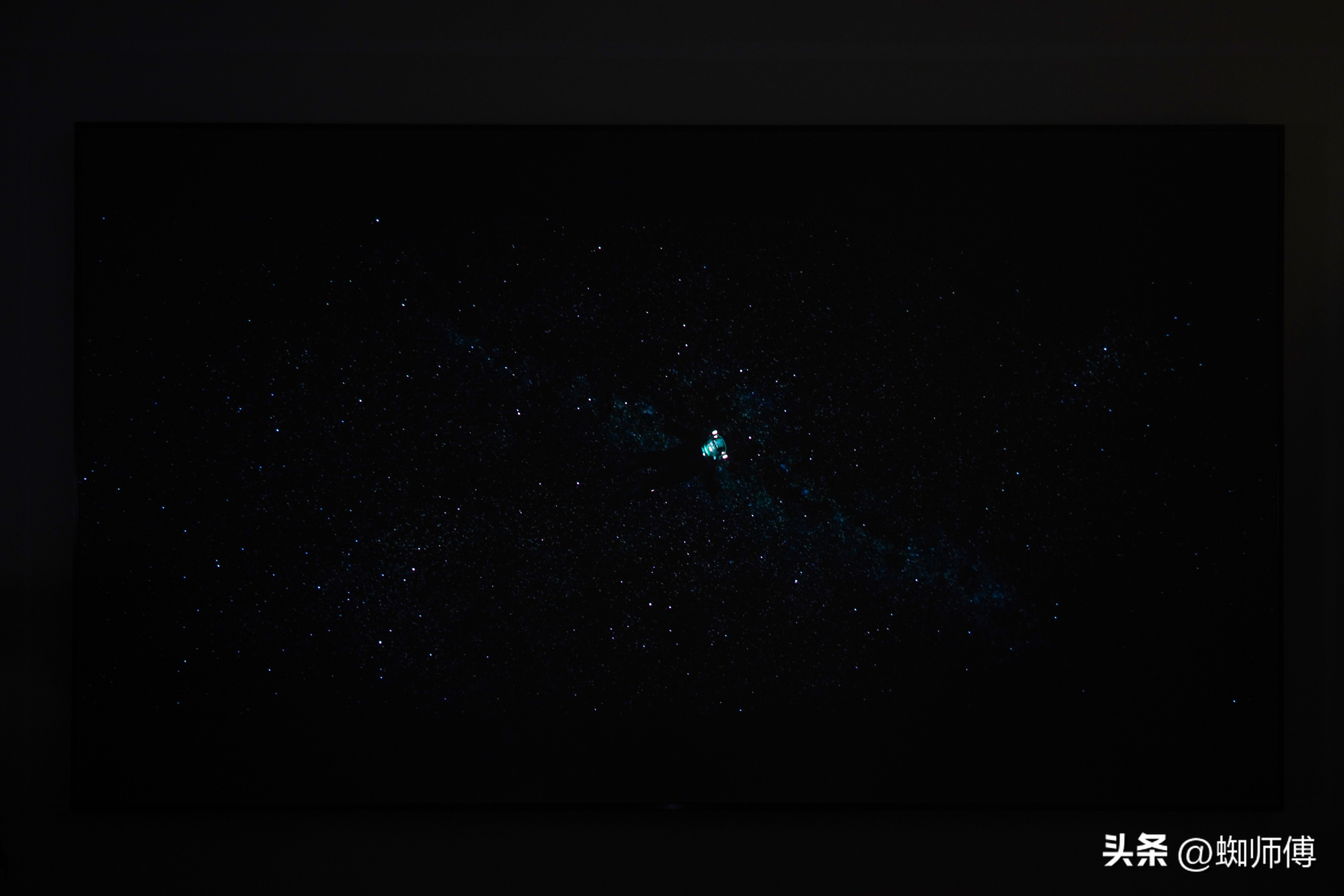 大屏幕护眼电视,海信激光电视80d9h80英寸测评