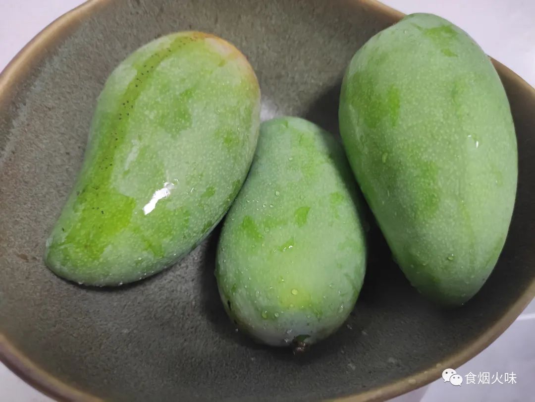 遇到它别手软，一生津止咳，二保护视力，三缓解便秘，不懂吃可惜