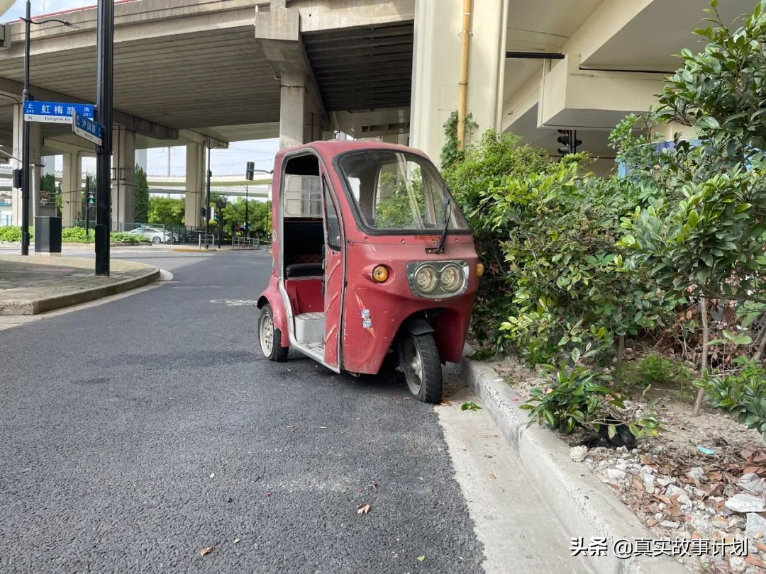 封控27天，注册成骑手，在静悄悄的上海街头游荡