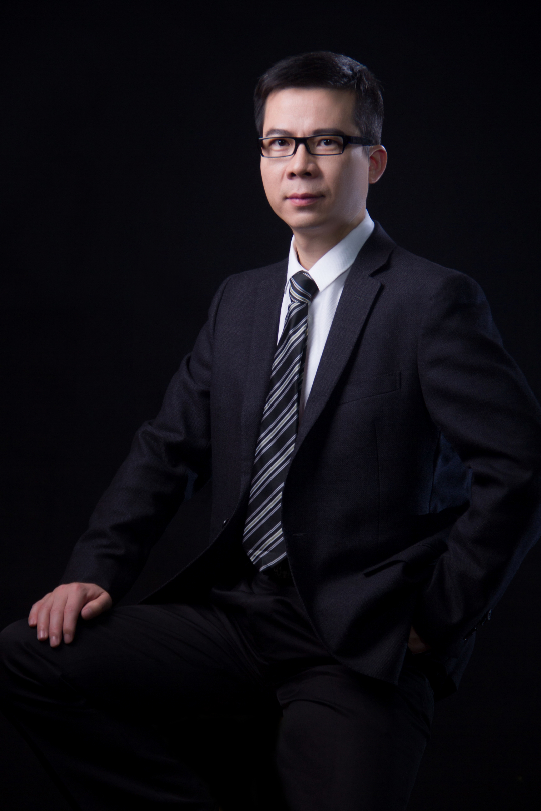 榛勫崕骞宠吹宸炴櫘瀹氫汉,榛勫崕骞宠懀浜嬮暱