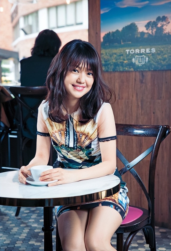 互殴、单飞、结婚，巅峰时突然解散的7个乐队，共富贵有这么难吗