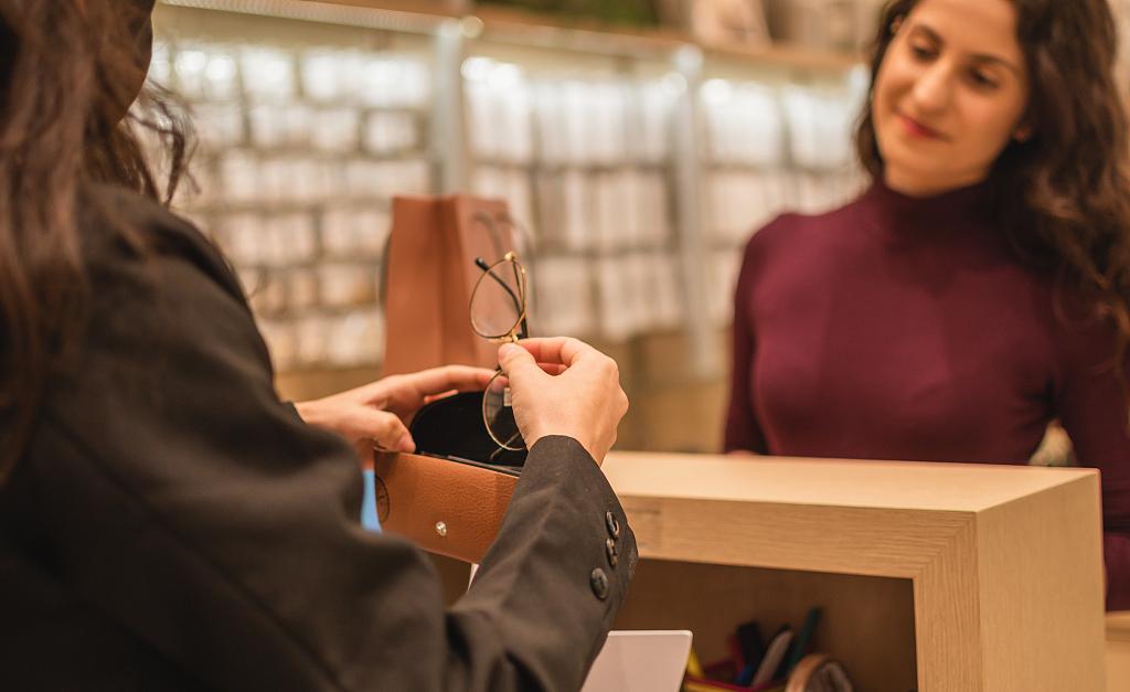 网上配镜的亲身经历,现在好多人去网上配镜