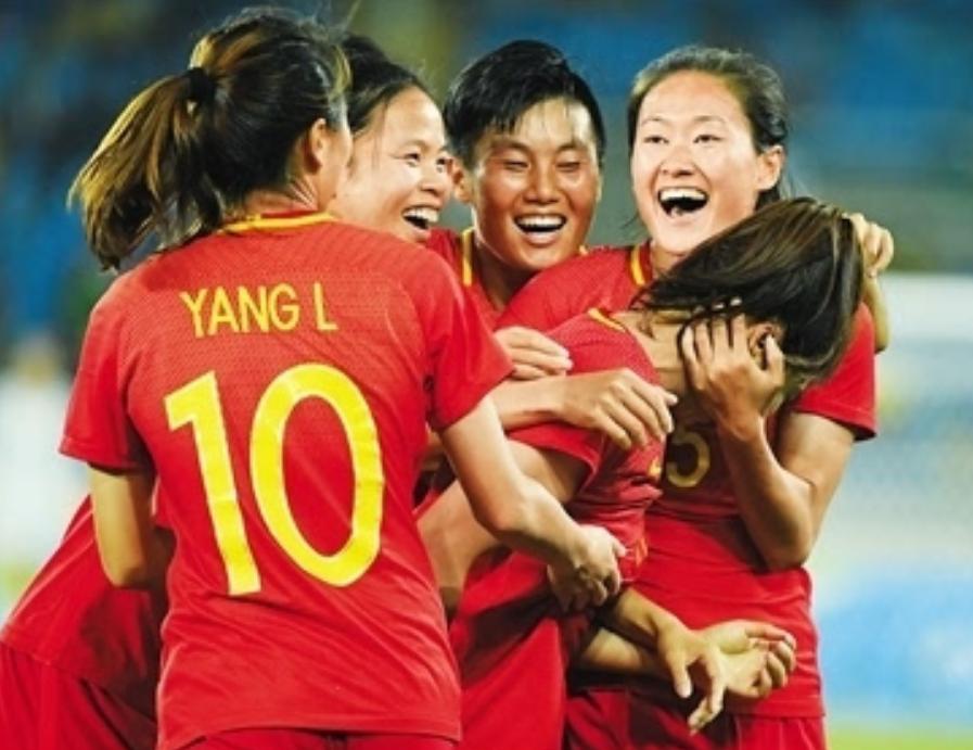 她是中国女足最美门将,她是中国女篮第一人