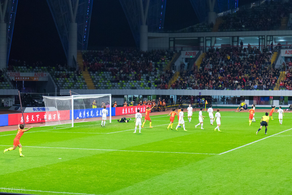 时隔16年中国女足再夺亚洲杯冠军,女足亚洲杯中国女足赛程