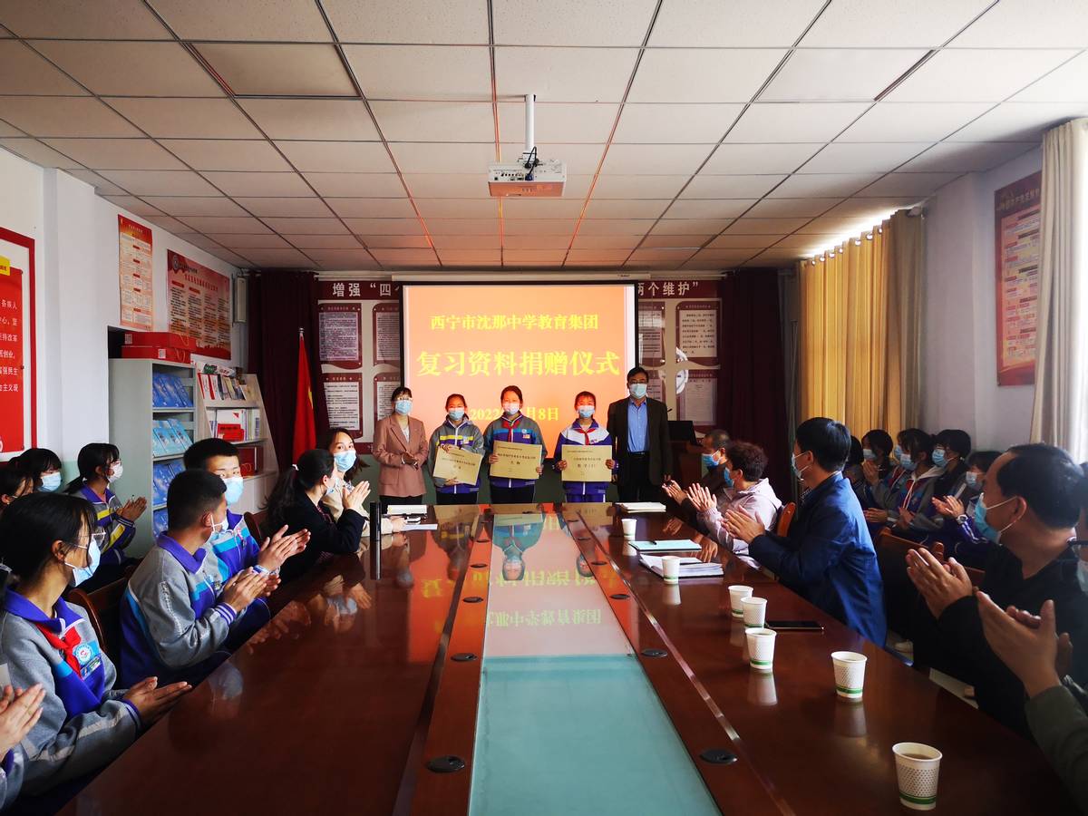 暖心服务助公考护航考生追梦路,暖心帮扶助力高考圆满