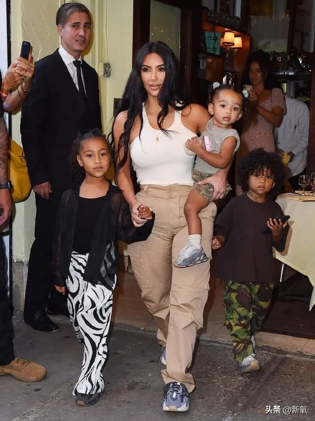 被全网嘲的时候也不退圈，是知道自己拿了爽文剧本会逆风翻盘吗？