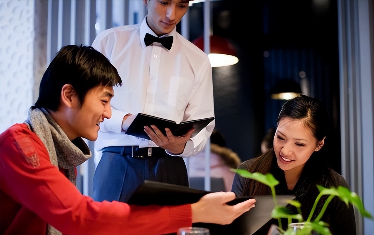 请客吃饭怎么让领导点菜,请客吃饭的技巧与感悟