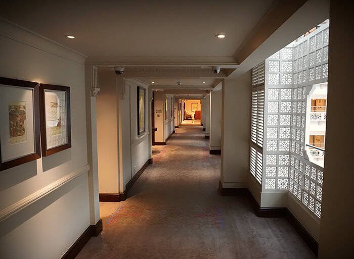 酒店客人中暑应急处理技巧,客人用餐时餐厅突然停电怎样处理