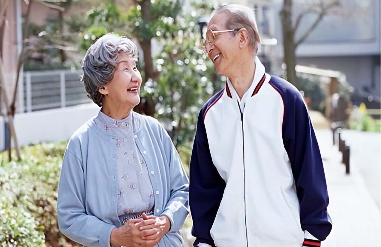退休了最好不要随这几种份子钱,退休后多花三种钱