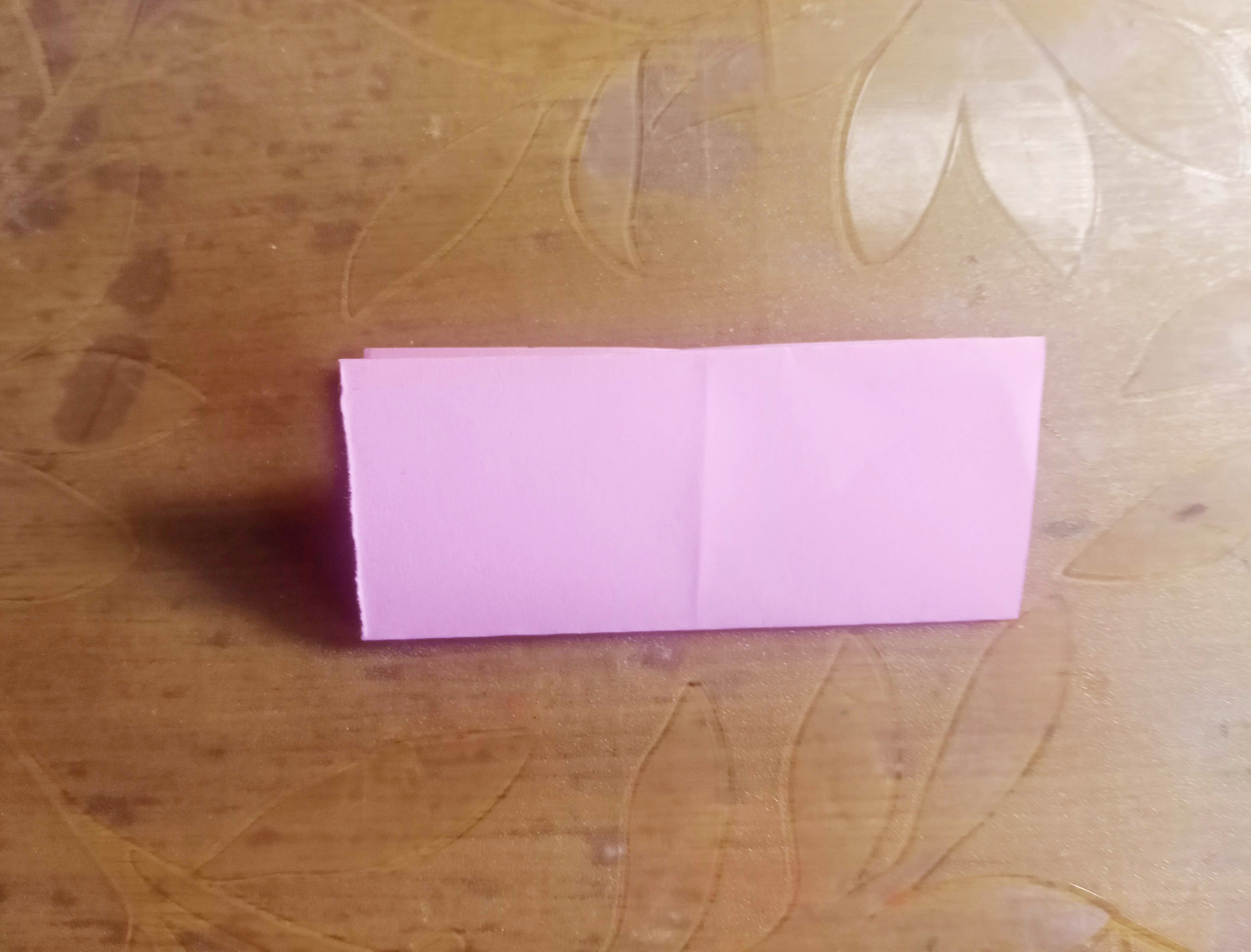 用纸折爱心气球,爱心气球怎么折