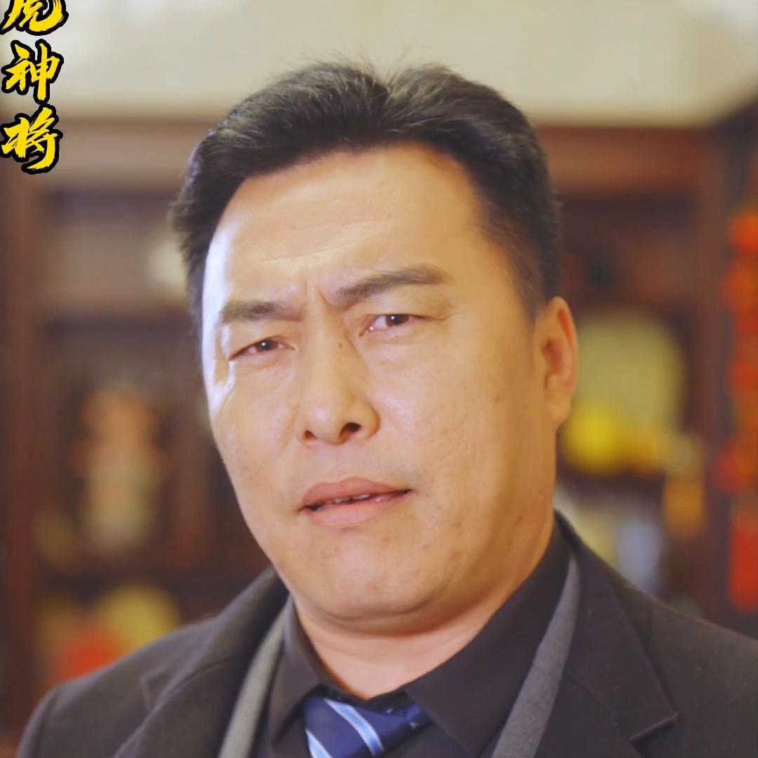 一个男人一无所有的时候,一个男人最宝贵的财富不是金钱