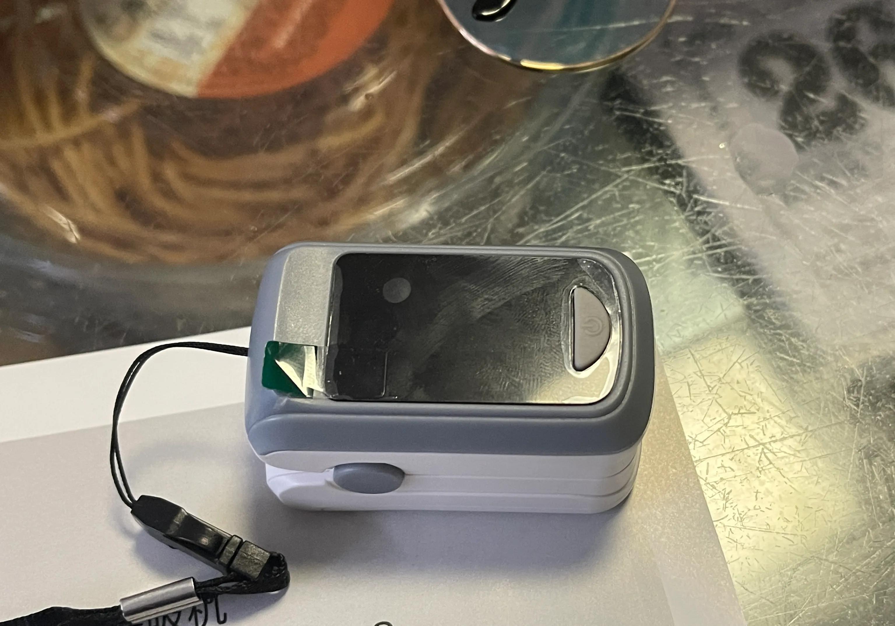 血氧夹几十块的有用吗,家里要备血氧夹吗为什么