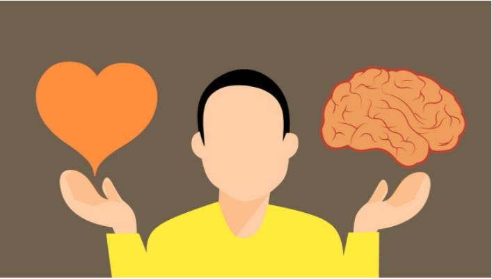 公考名师任火旺｜拍自己的“马屁”，让考官眼前一亮