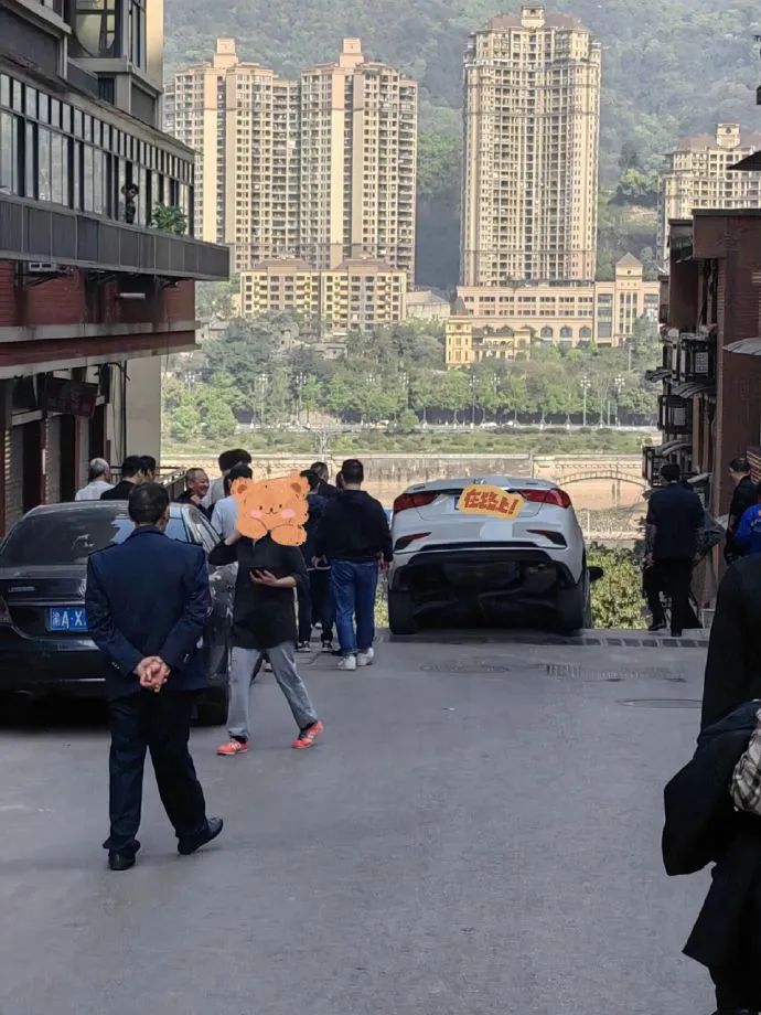 关于重庆的搞笑图,表示不敢相信的搞笑图片