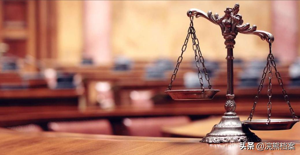 俄罗斯女子被抢劫,俄罗斯女子遭男人抢劫