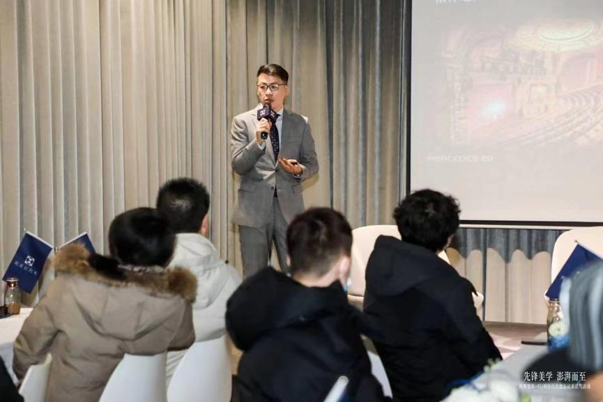 梅赛德斯eq试驾视频,梅赛德斯eq巡展上海站