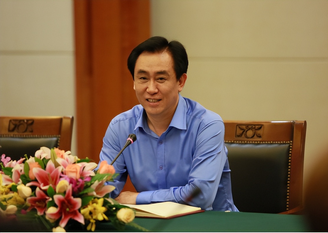 许家印砸百亿做冰泉被20亿贱卖,钟睒睒:我从未把恒大当作对手