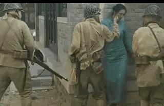 涂发胶抹口红，打仗住酒店，这些抗日剧，对得起以前的战士吗？